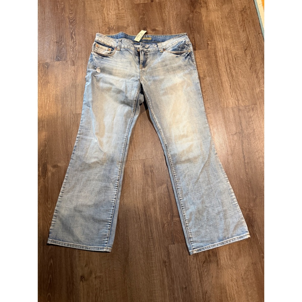 American Eagle Outfitters Boyfriend 77 Jeans Light Wash Distressed Size 16 Reg